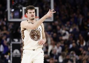 NBA雄鹿vs国王比分预测_NBA雄鹿vs国王比分预测在线观看_免费看直播