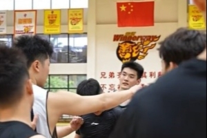 免费马刺vs勇士低调看直播_免费马刺vs勇士低调看直播在线观看_免费看直播