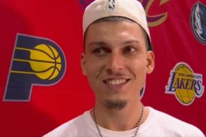 火爆NBA魔术vs76人直播_火爆NBA魔术vs76人直播在线观看_免费看直播